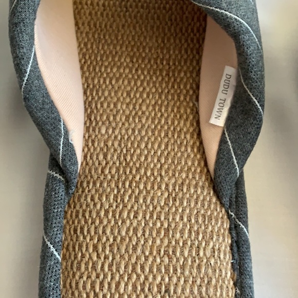 Dark Grey Stripe Bow Slide Slippers  🥿 NWOT - Picture 3 of 5
